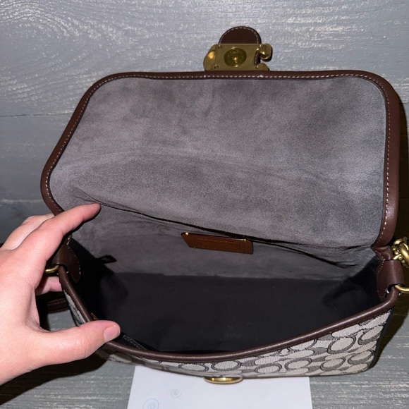 Coach Signature Jacquard Maple Soft Tabby - Picture 12 of 12